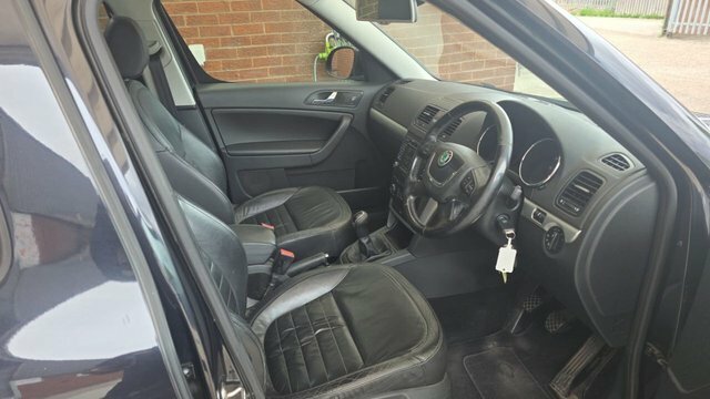 Skoda Yeti 1.8 Tsi Elegance Suv 4Wd Euro 5 Black #6