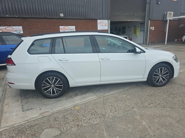 Volkswagen Golf 1.4 Tsi Bluemotion Tech Se Nav Estate D FV17KZY White #3
