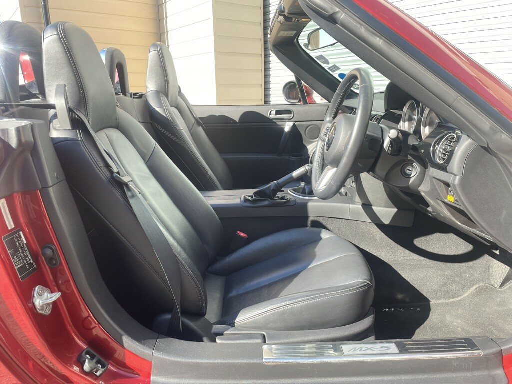Mazda MX-5 I Roadster Sport 2-Door Red #10