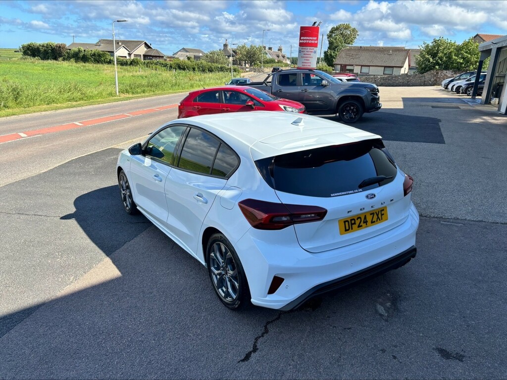 Ford Focus Hatchback 1.0 Focus St-line 1.0L Ecoboost 1 DP24ZXF White #5