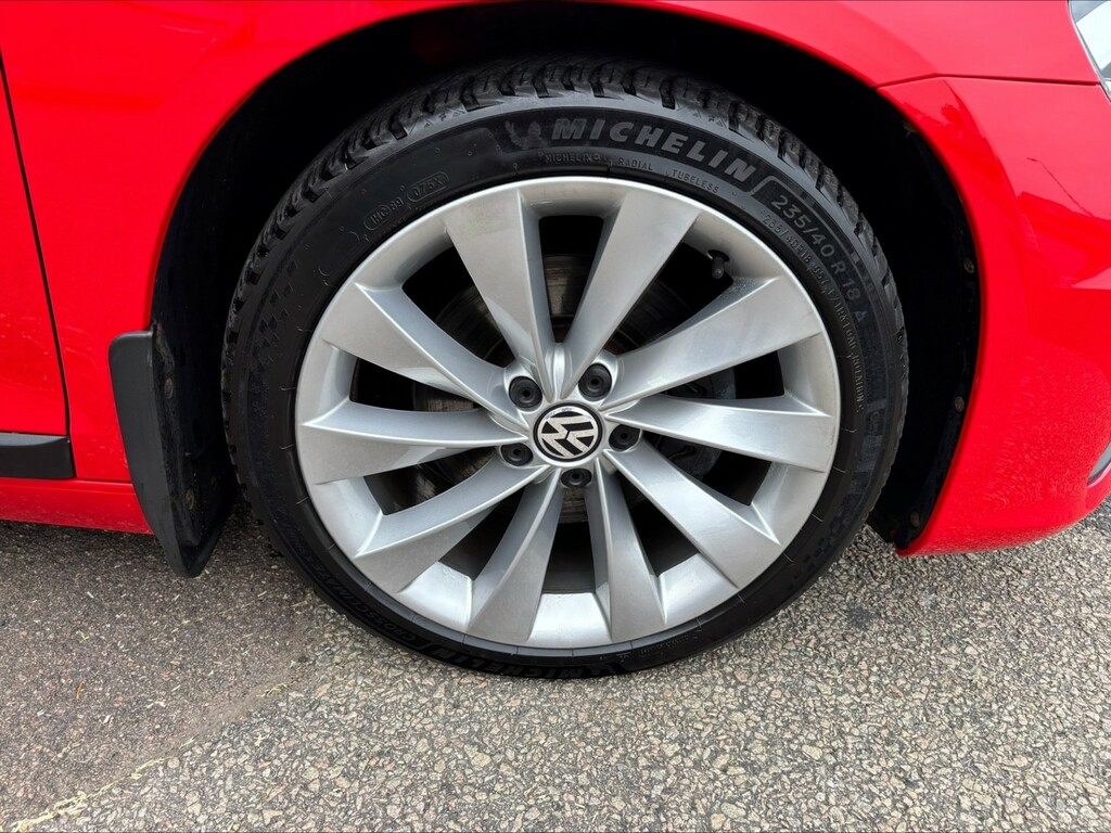 Volkswagen Scirocco White #14
