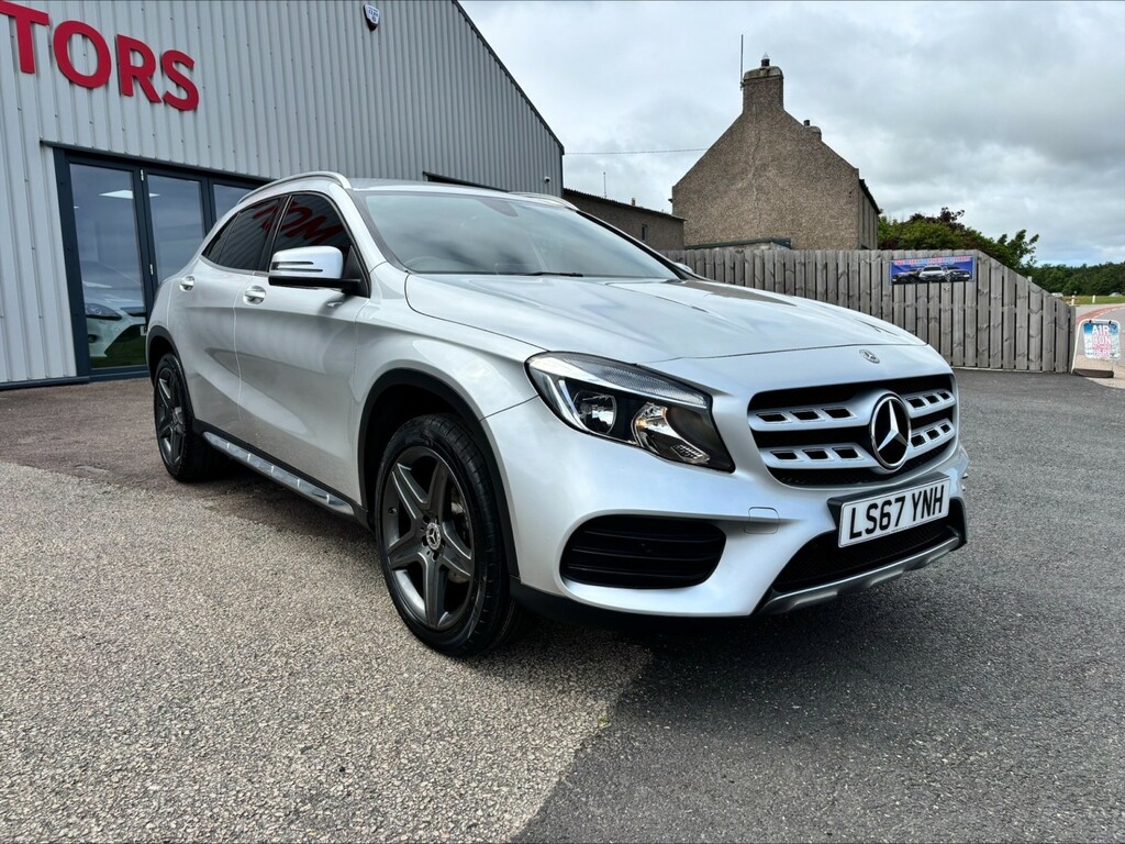 Mercedes-Benz GLA Class 2.1 Gla200d Amg Line Silver #2