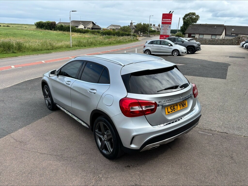 Mercedes-Benz GLA Class 2.1 Gla200d Amg Line Silver #3