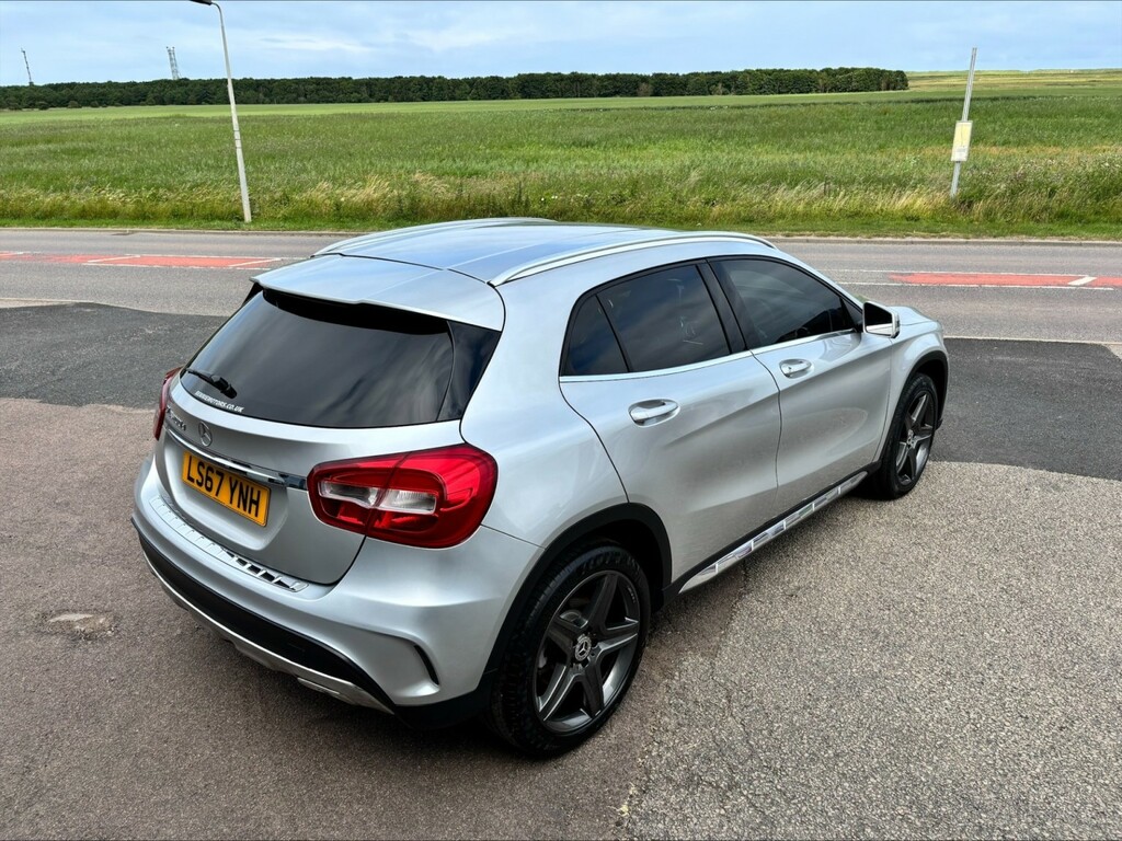 Mercedes-Benz GLA Class 2.1 Gla200d Amg Line Silver #5