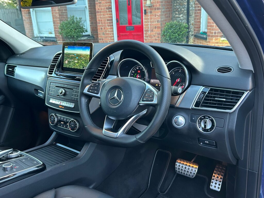 Mercedes-Benz GLE Class 250D 4Matic Amg Line 9G-tronic Black #22