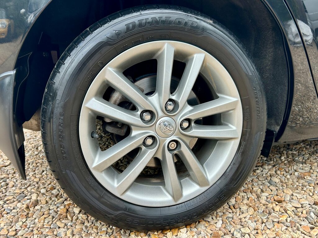 Toyota Auris 1.4 Tr D Grey #9