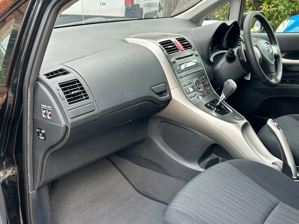 Toyota Auris 1.4 Tr D Grey #33