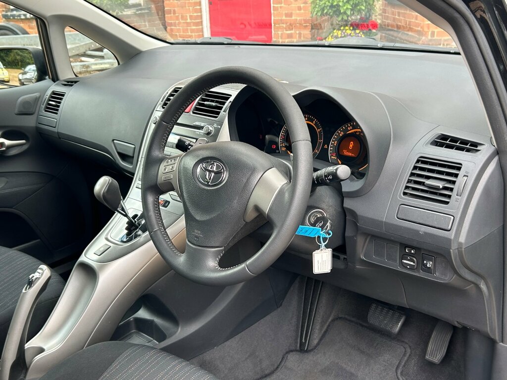 Toyota Auris 1.4 Tr D Grey #42