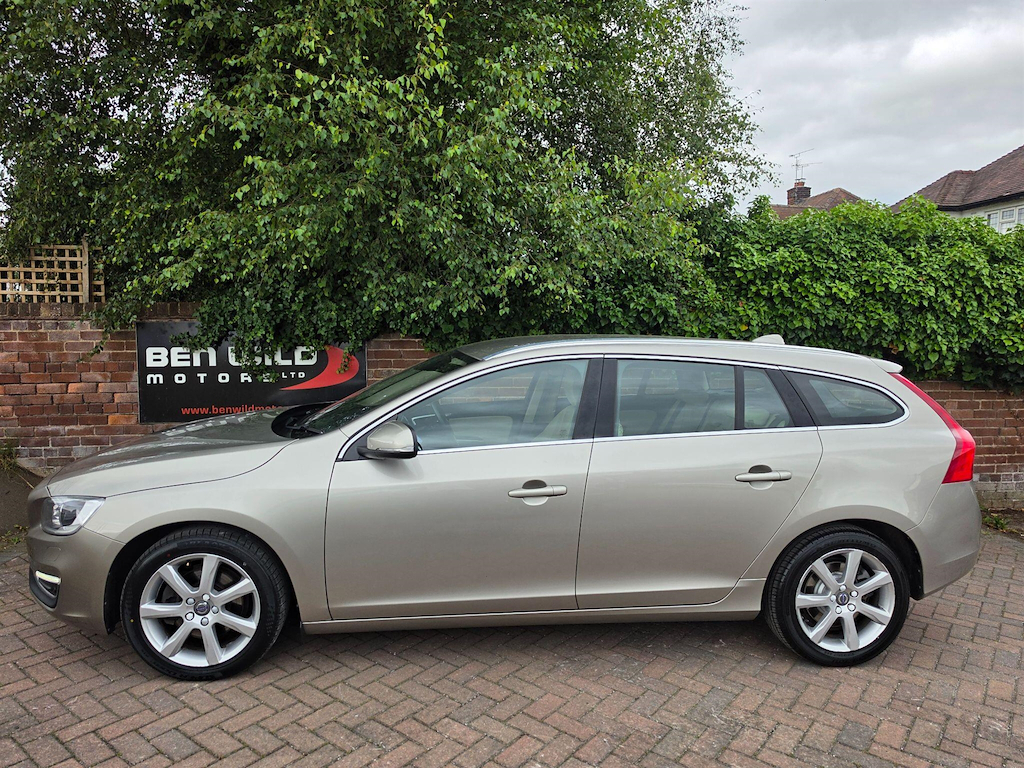 Volvo V60 2.0 D3 Se Lux Nav Euro 6 Ss Gold #4