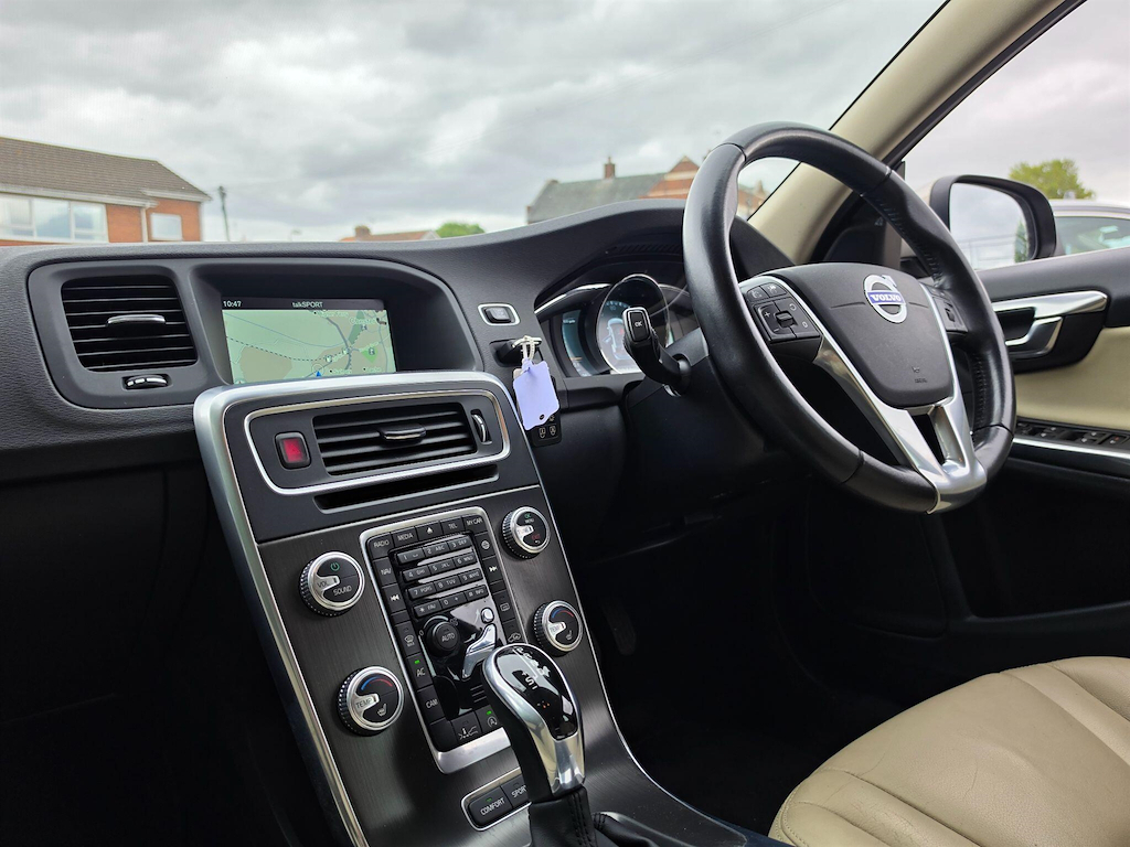 Volvo V60 2.0 D4 Business Edition Euro 6 Ss Gold #23