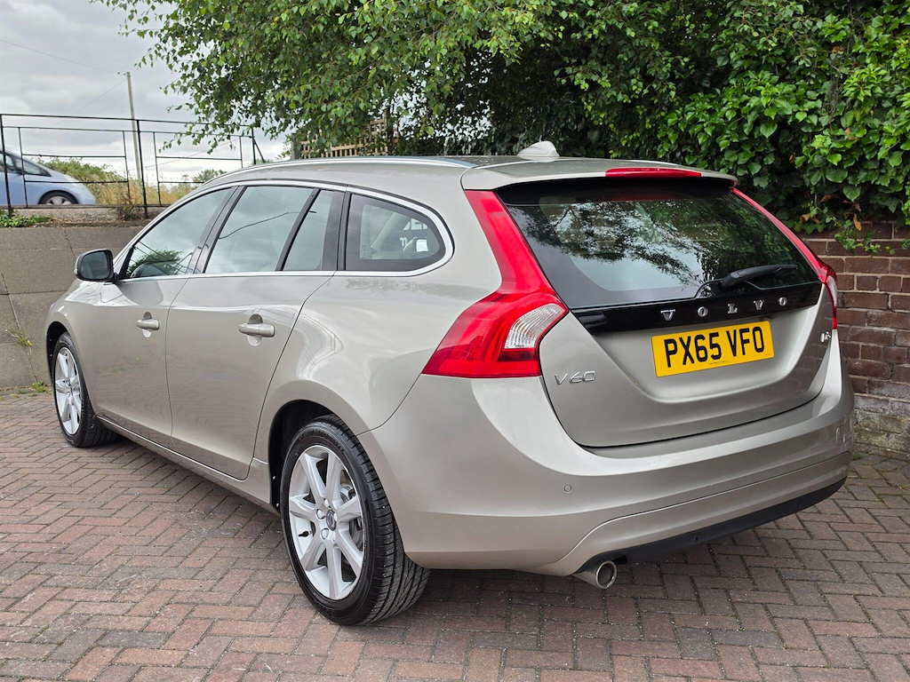 Volvo V60 2.0 D3 Se Lux Nav Euro 6 Ss Gold #5