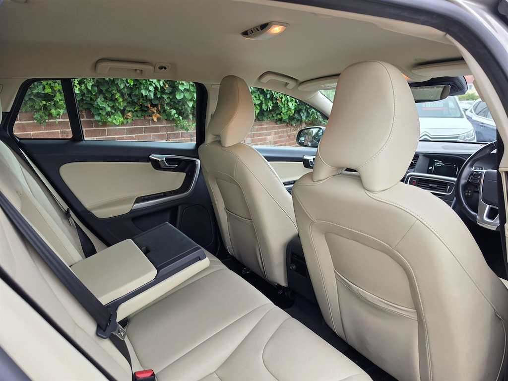 Volvo V60 2.0 D4 Business Edition Euro 6 Ss Gold #15