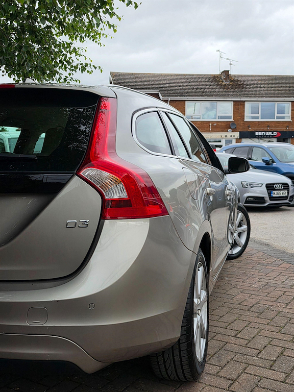 Volvo V60 2.0 D4 Business Edition Euro 6 Ss Gold #7