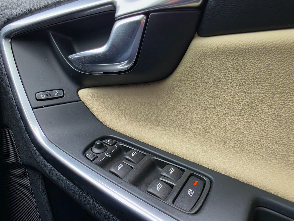 Volvo V60 2.0 D4 Business Edition Euro 6 Ss Gold #34