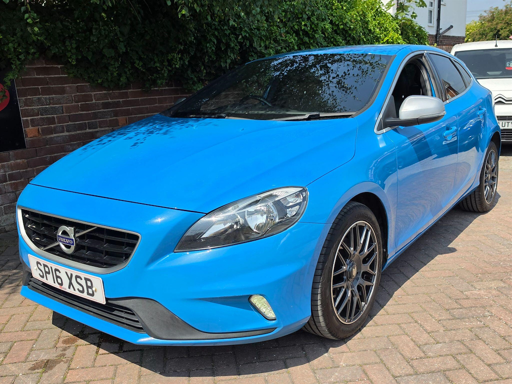 Volvo V40 2.0 T2 R-design Euro 6 Ss Blue #3