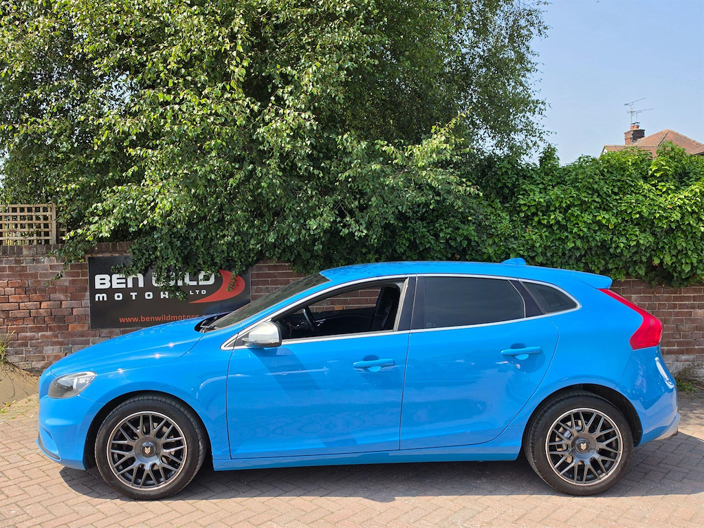 Volvo V40 2.0 T2 R-design Euro 6 Ss Blue #4