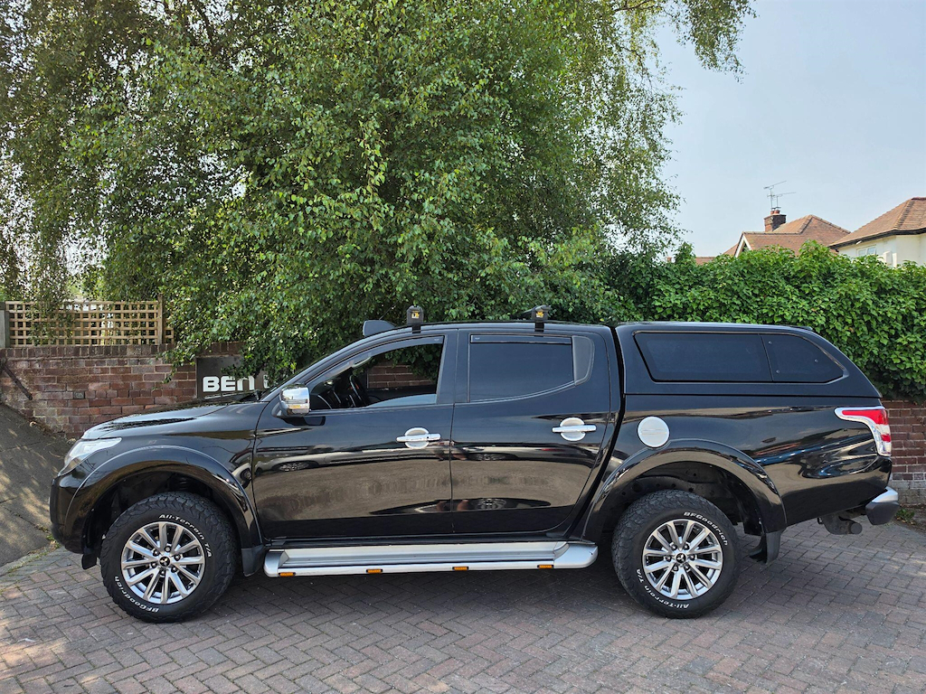 Mitsubishi L200 2.4 Di-d Dc Barbarian 4Wd Euro 6 Black #4