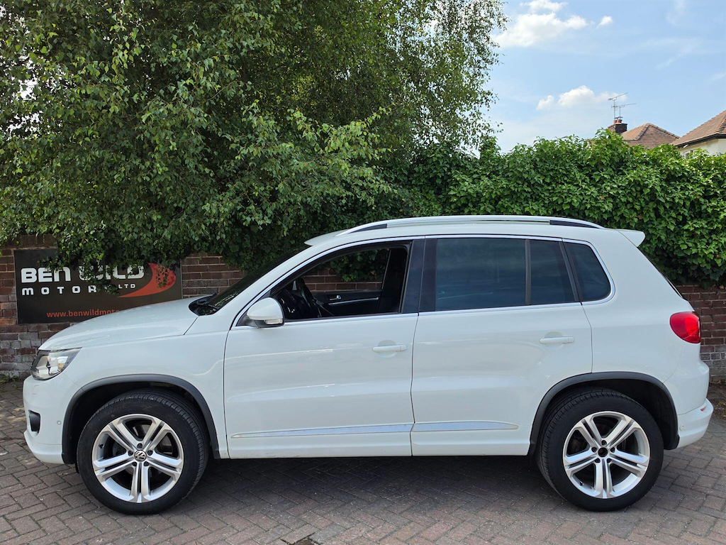 Volkswagen Tiguan 2.0 Tdi Bluemotion Tech R-line Dsg 4Wd Euro 5 Ss White #4
