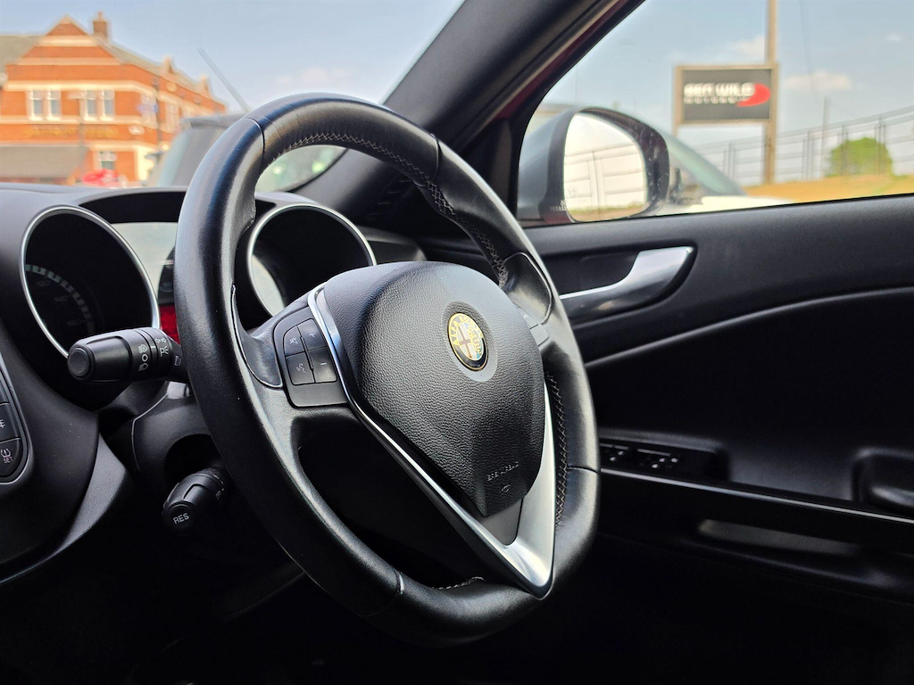 Alfa Romeo Giulietta Black #23