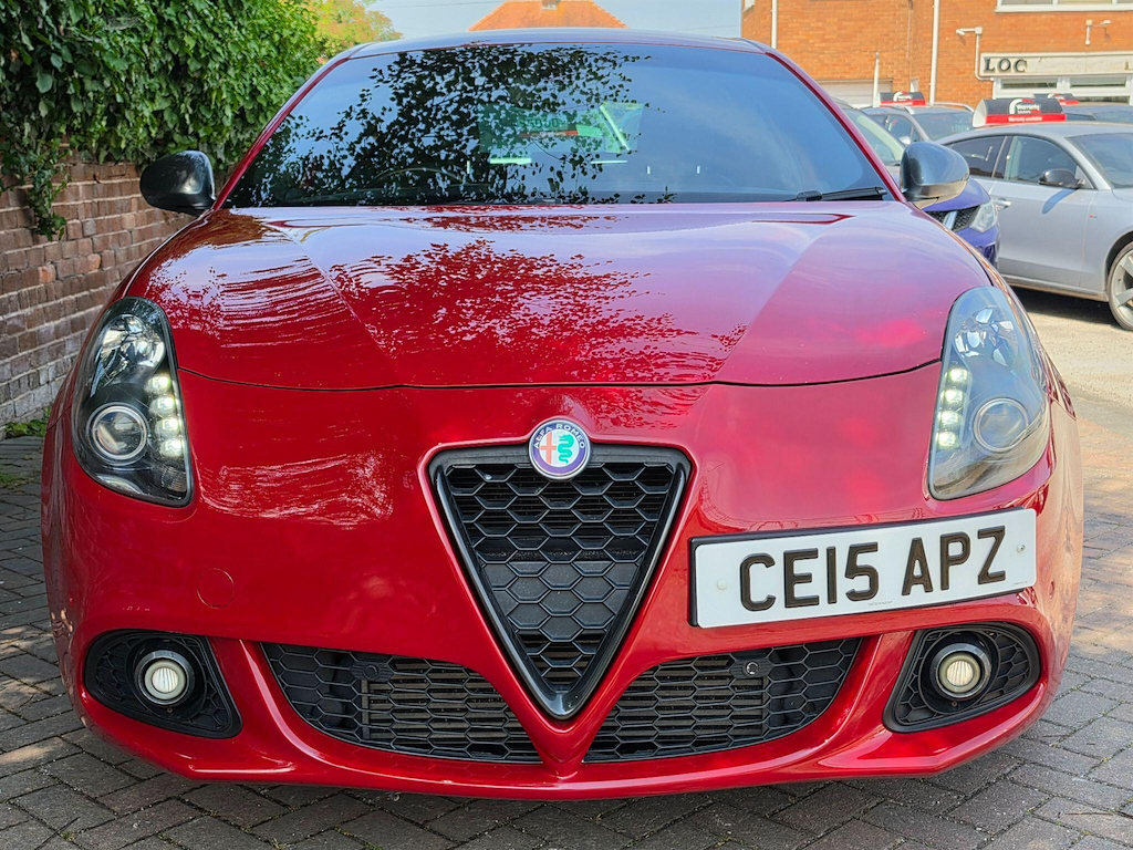 Alfa Romeo Giulietta 2.0 Jtdm-2 Qv Line Tct Euro 5 Ss Red #2