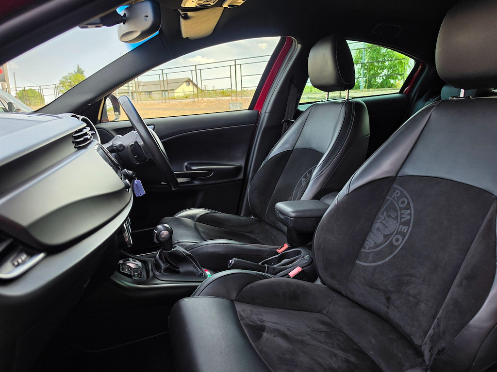 Alfa Romeo Giulietta Black #20