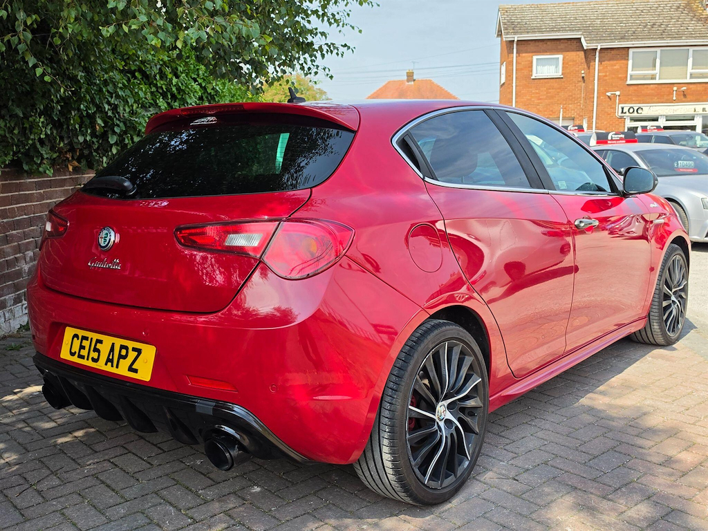 Alfa Romeo Giulietta Black #9