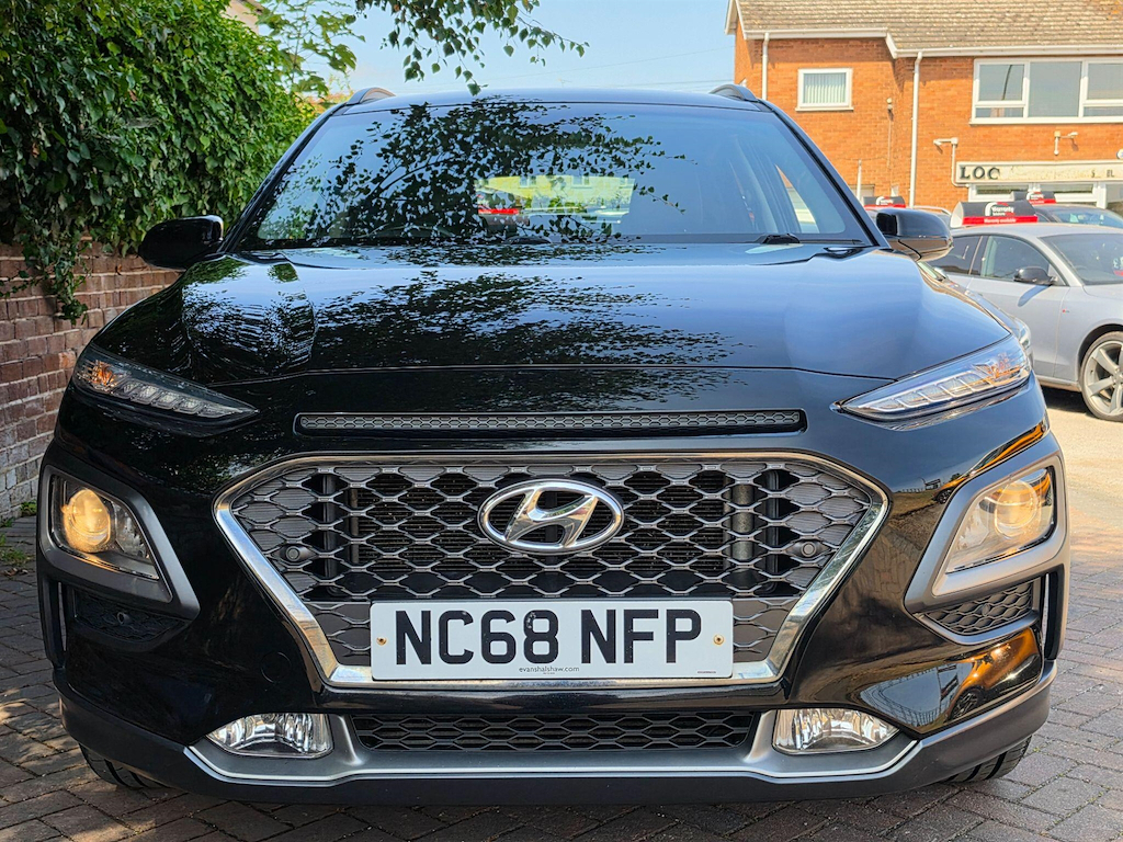 Hyundai Kona 1.0 T-gdi Blue Drive Premium Se Euro 6 Ss Black #2