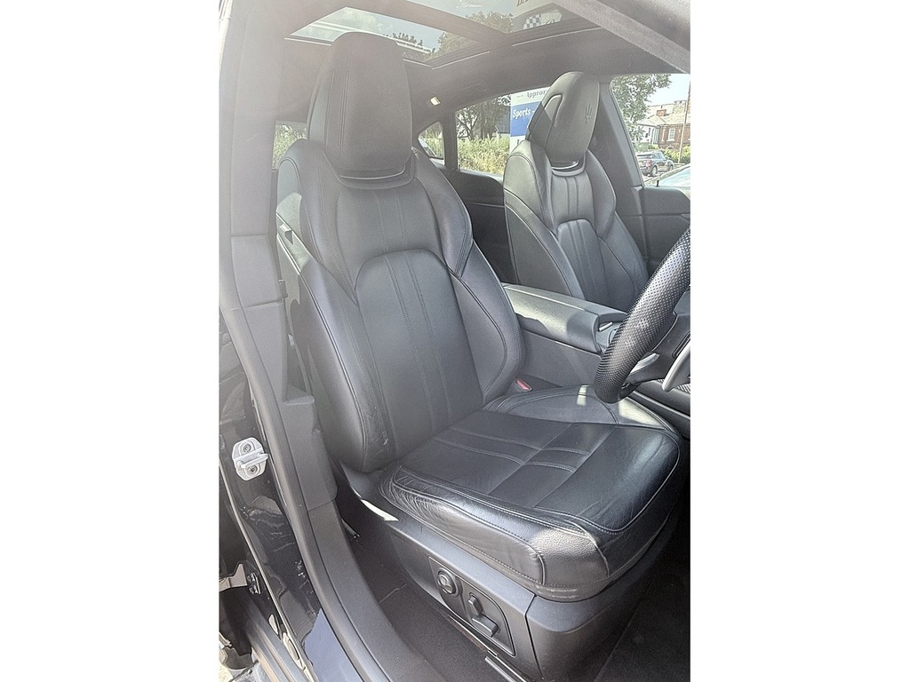 Maserati Levante V6 Grey #26