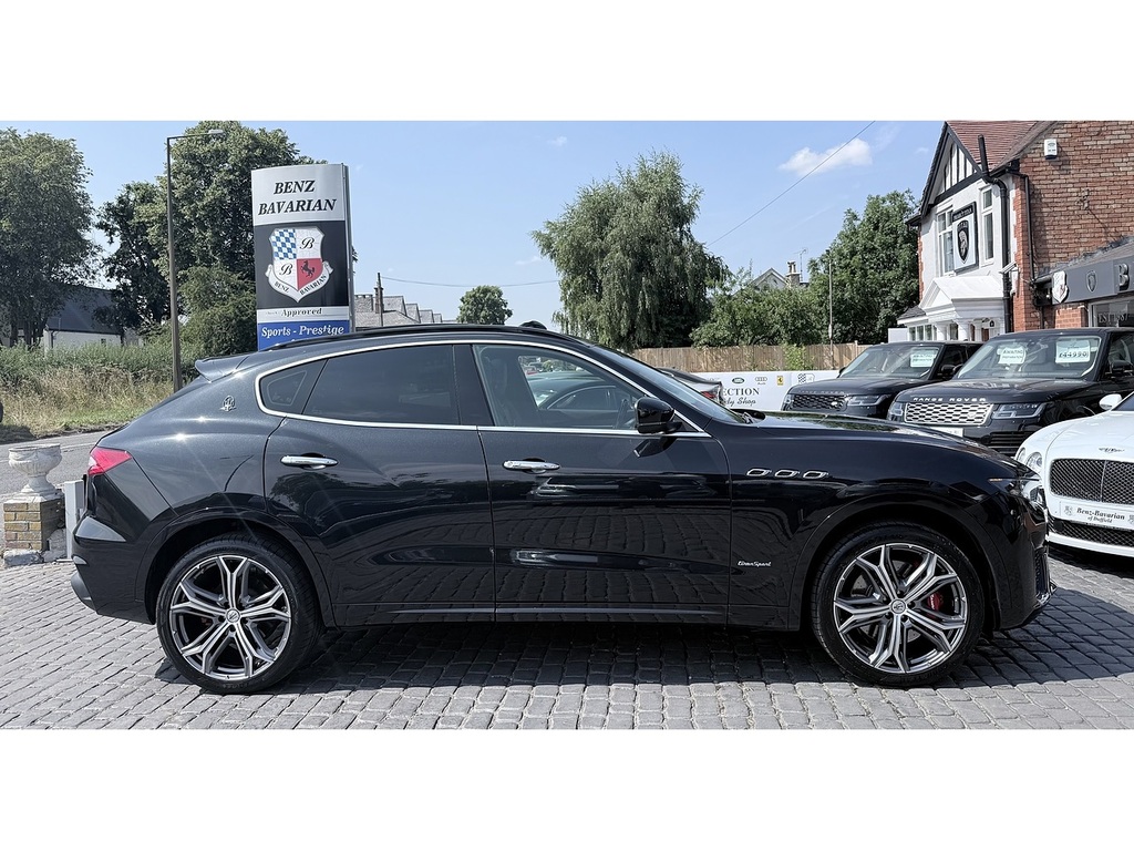 Maserati Levante 3.0 V6 Gransport Nerissimo Suv Zf 4Wd E Black #4