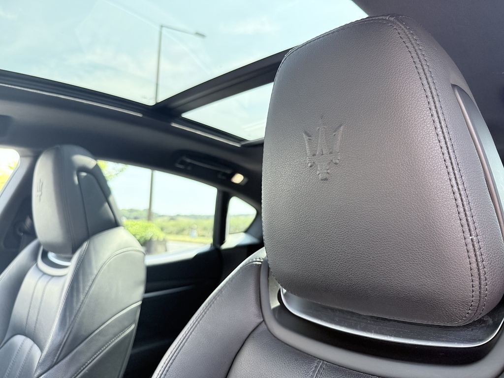 Maserati Levante V6 Grey #35