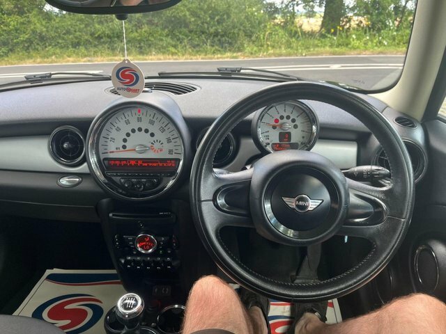 Mini Hatch 1.6 One Hatchback Euro 5 98 Ps WR62XOX Black #6