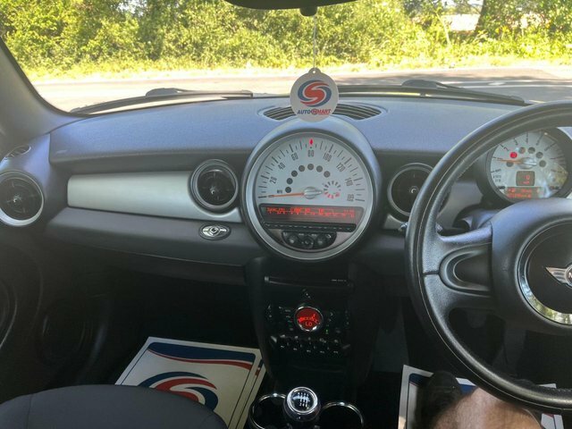 Mini Convertible 1.6 Cooper Convertible Euro 5 S White #2
