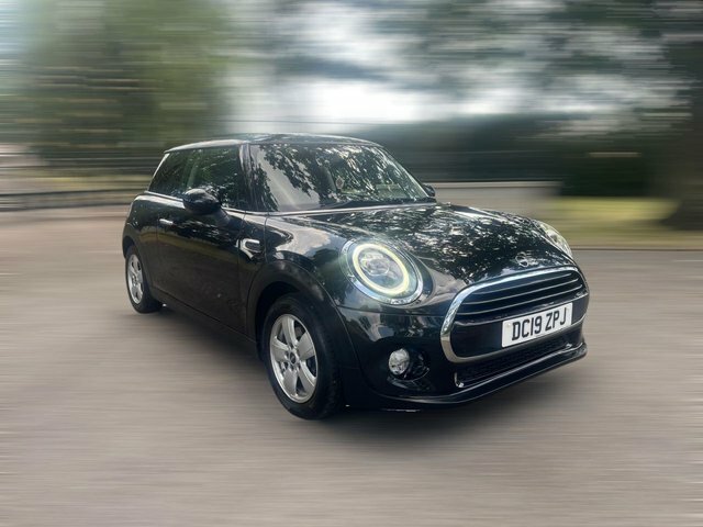 Mini Hatch 1.5 Cooper Classic Hatchback Eur Black