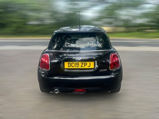 Mini Hatch 1.5 Cooper Classic Hatchback Eur Black #4