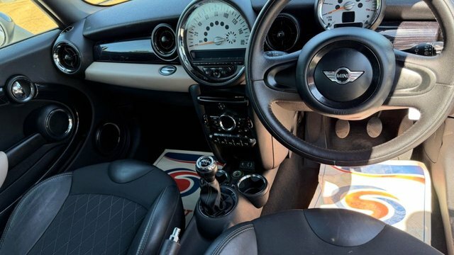 Mini Hatch 1.6 One Baker Street Hatchback E Grey #2