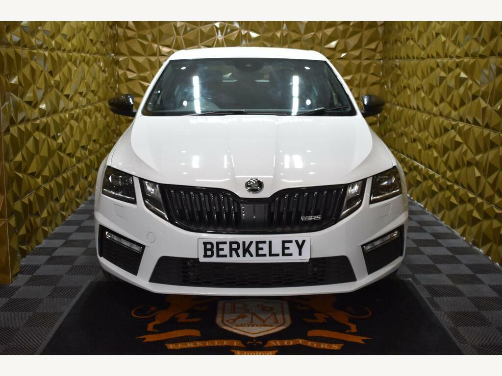 Skoda Octavia 2.0 Tsi Vrs Dsg Euro 6 S S PE69UXC White #2