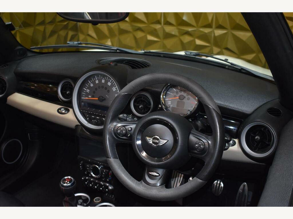 Mini Convertible 1.6 John Cooper Works Convertible Manua White #11
