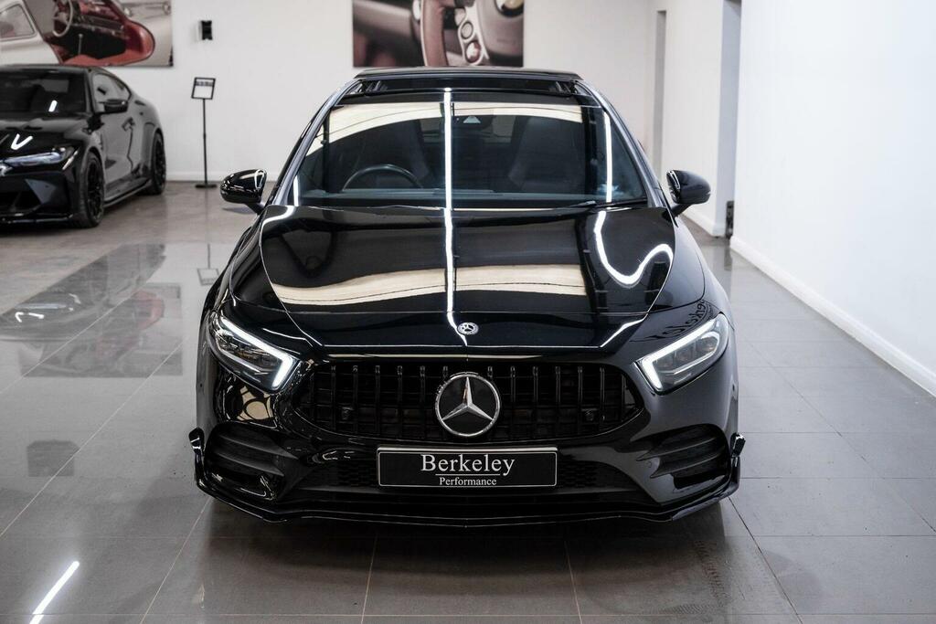 Mercedes-Benz A Class 1.3 A180 Amg Line Premium Plus Euro 6 Ss Black #2