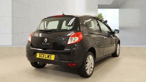 Renault Clio Dynamique Tomtom Black #5