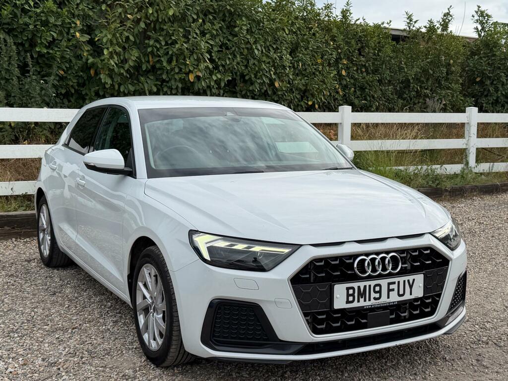 Audi A1 Sport White #4