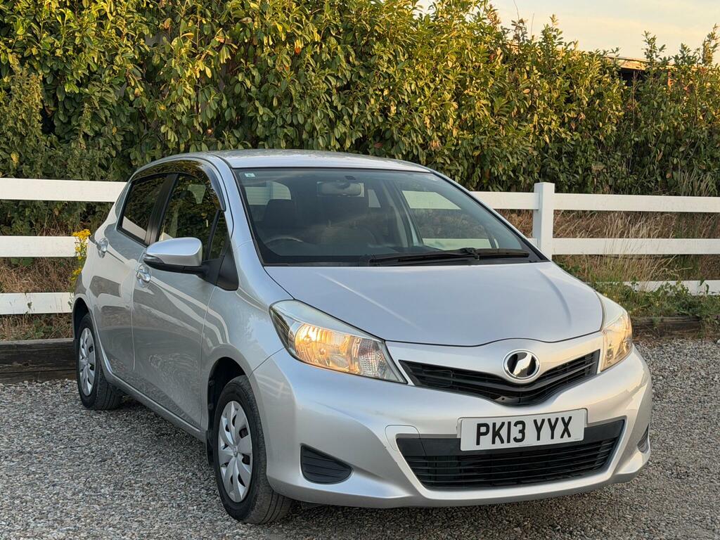 Toyota Yaris Sr #4