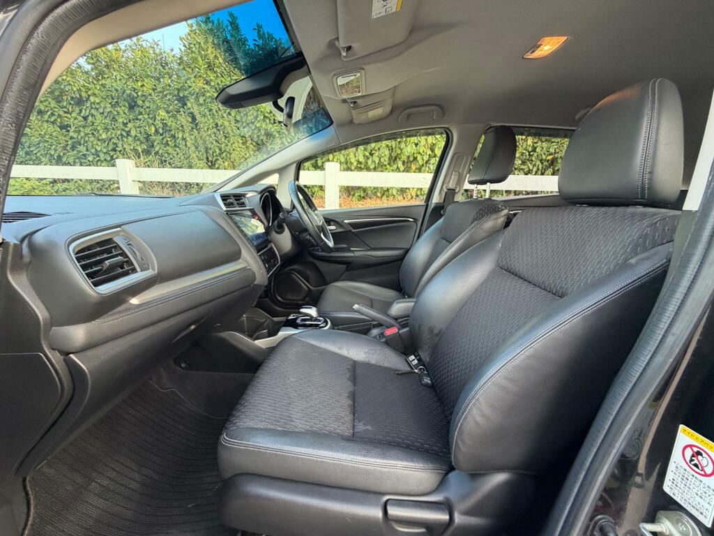 Honda Jazz Es Silver #31