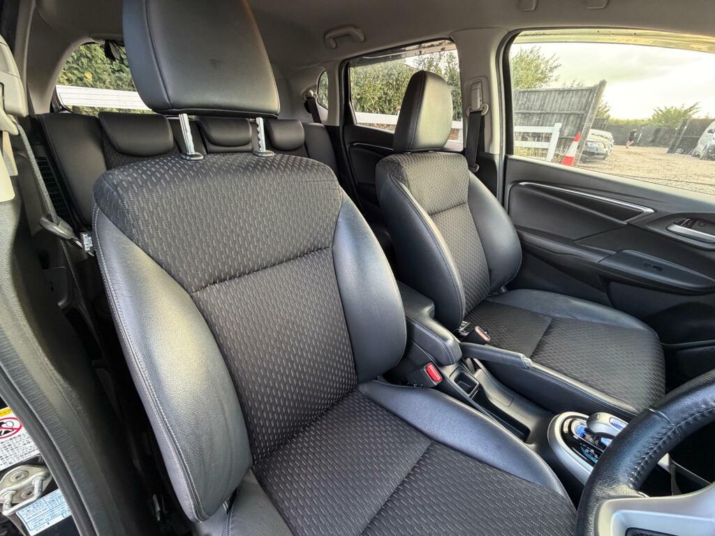 Honda Jazz Es Silver #17