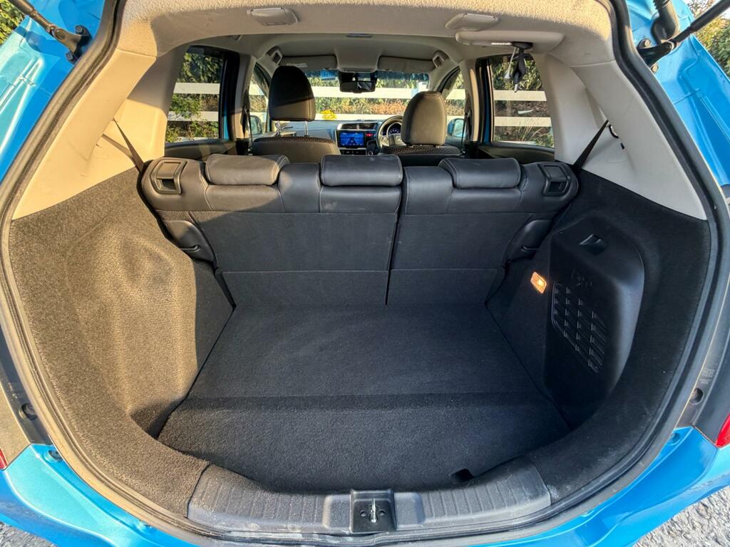 Honda Jazz 1.3 I-vtec Es Plus 99 Bhp White #19