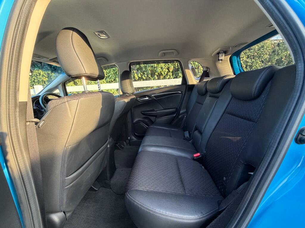 Honda Jazz 1.3 I-vtec Es Plus 99 Bhp White #17