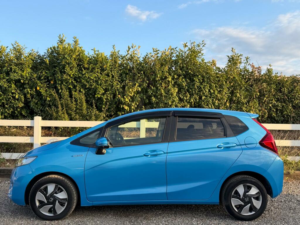 Honda Jazz 1.3 I-vtec Es Plus 99 Bhp White #10