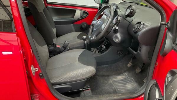 Toyota Aygo  White #9