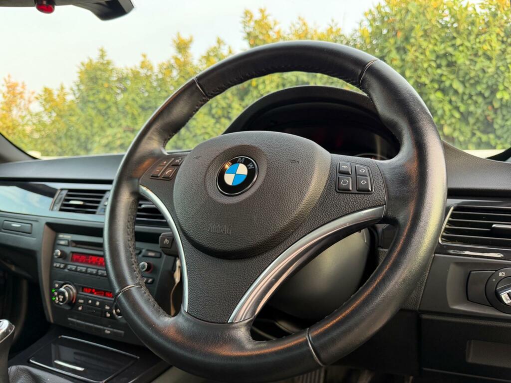 BMW 3 Series 2.0 318I Se Black #32