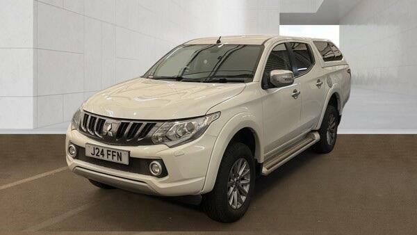 Mitsubishi L200 Dc Barbarian White #4