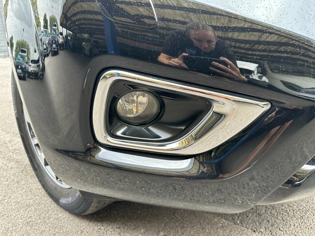 Nissan Navara 2.3L Tekna Black #4